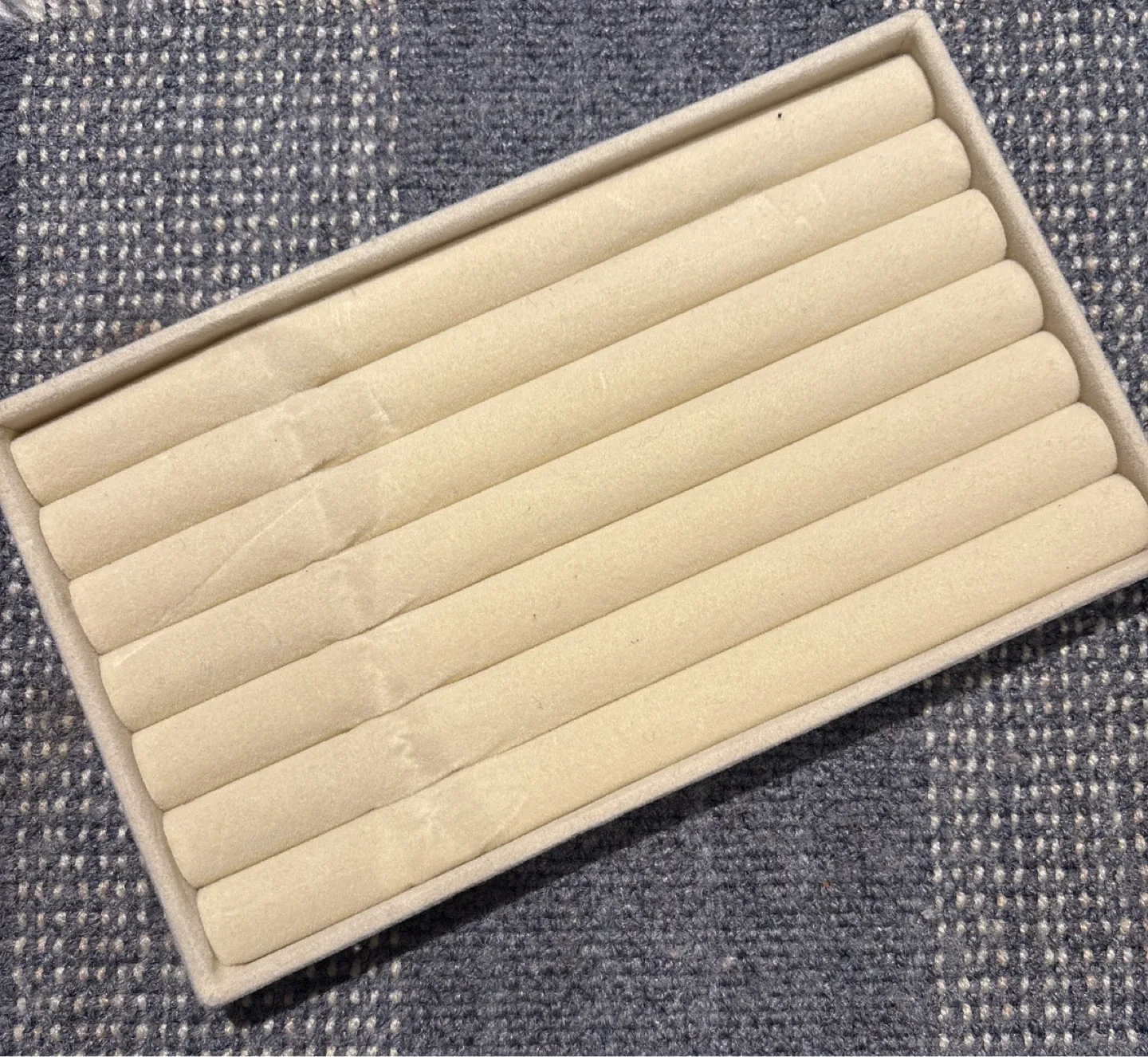 Ring Display Case - Beige 🥕 thumbnail