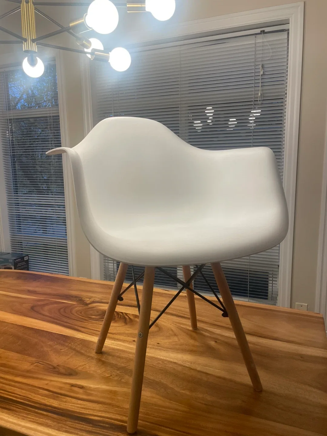 White Dining Chairs - Set of 6 image indicator(4)