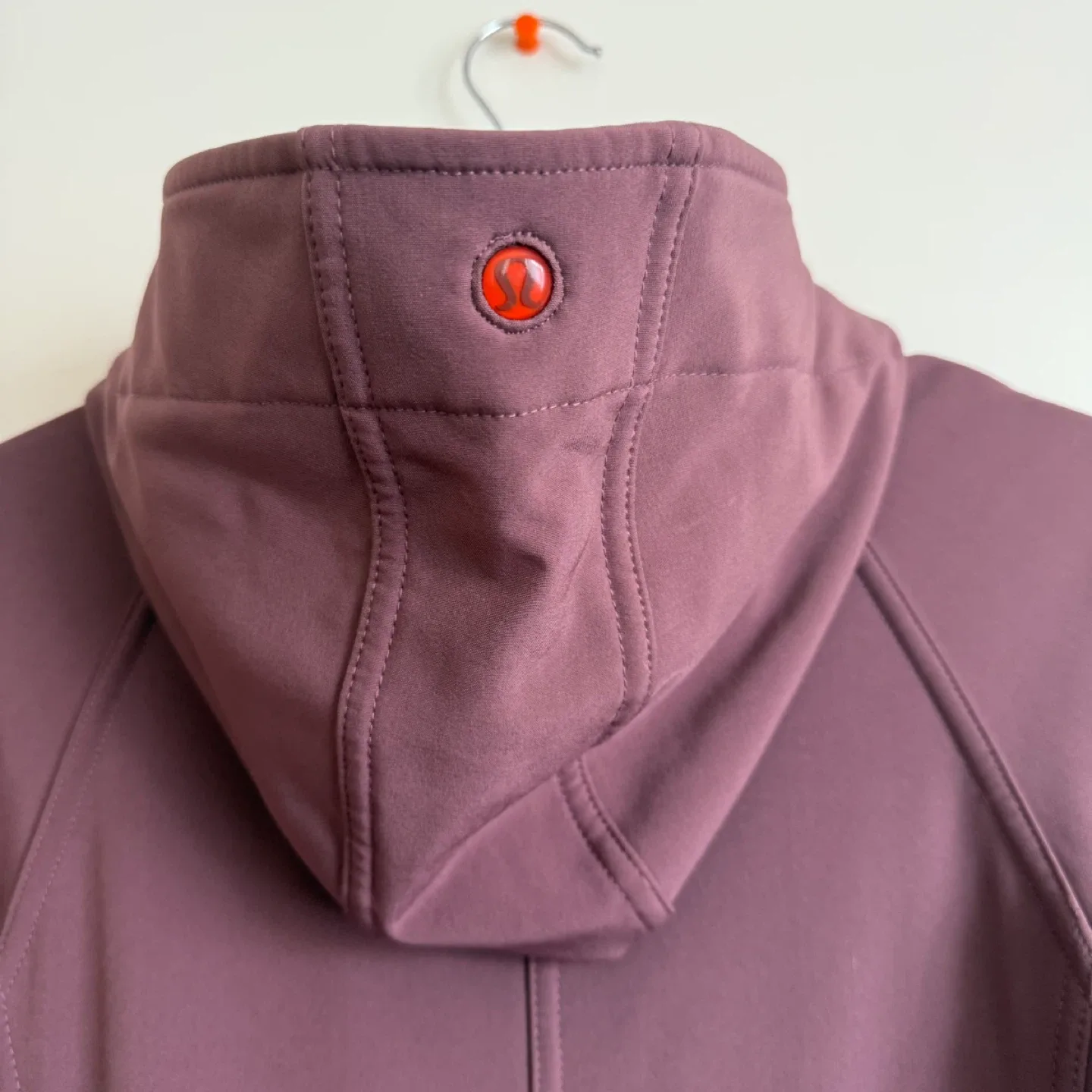 Lululemon Mauve Rain Jacket image indicator(6)