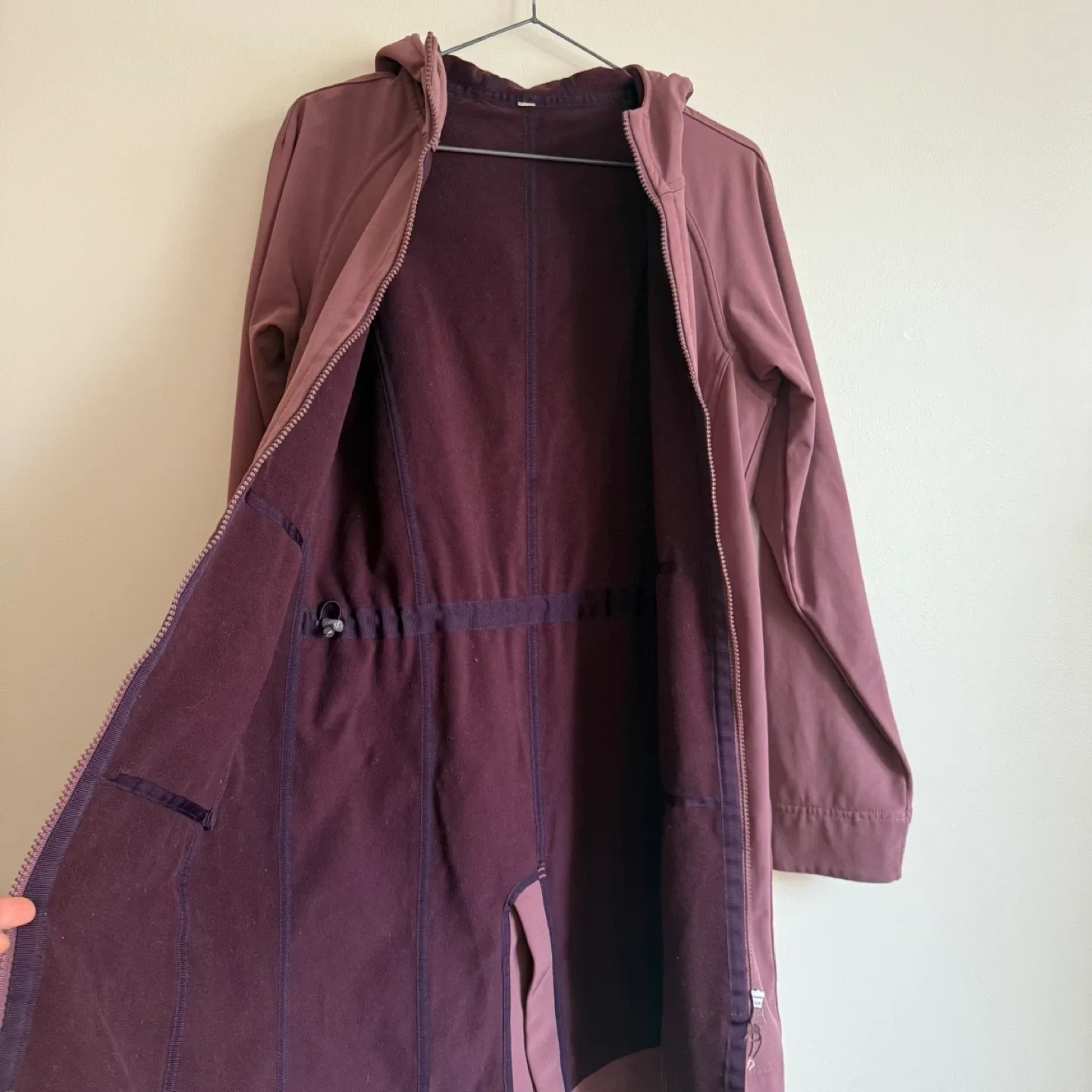 Lululemon Mauve Rain Jacket image indicator(4)