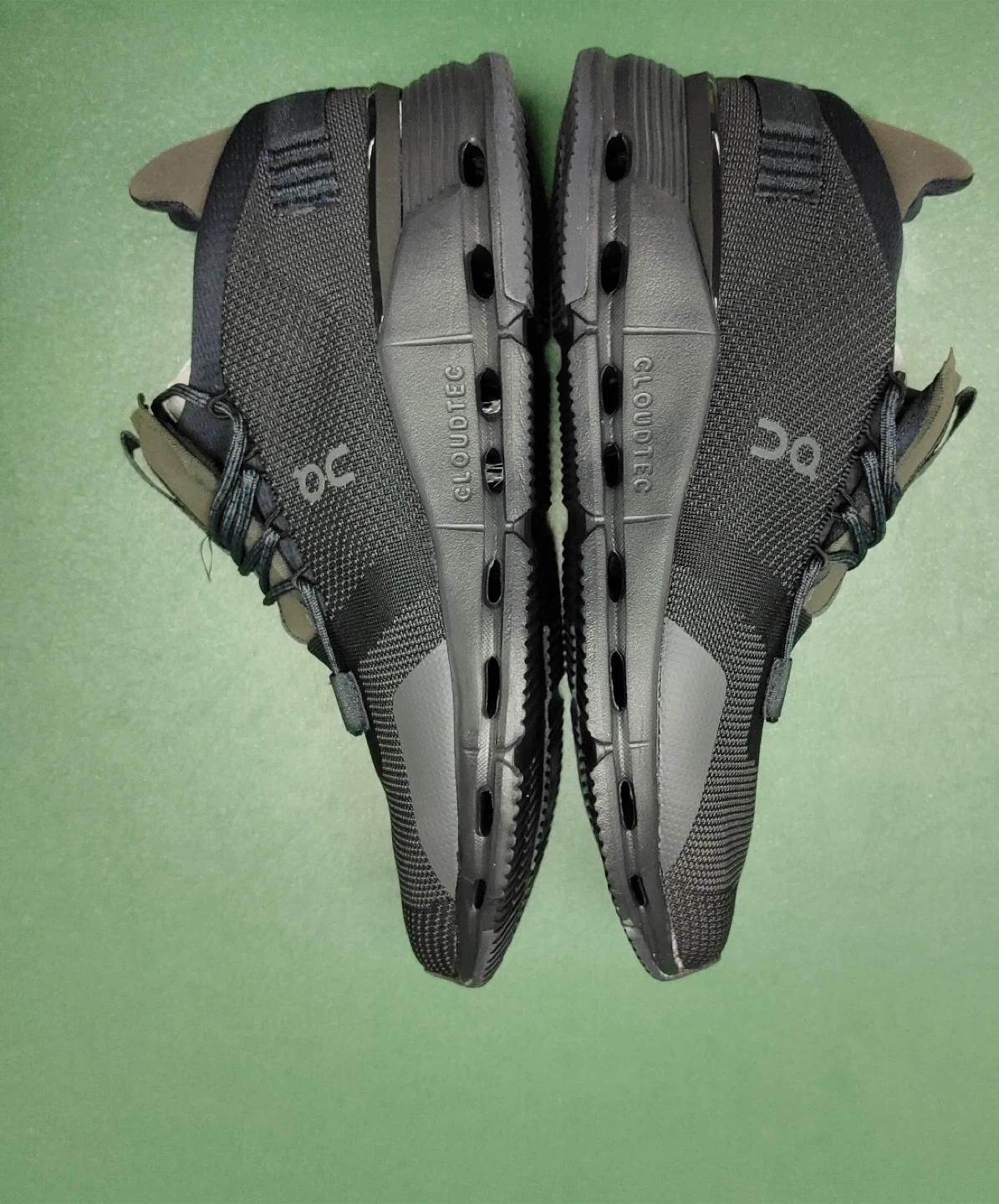 On Running CloudTec Shoes US 11
