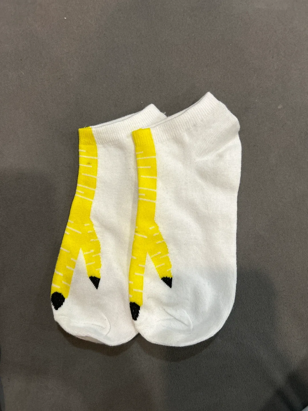 White Ankle Socks with Chicken Feet Design image indicator(2)