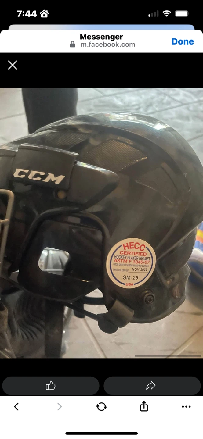 CCM Hockey Helmet & Bauer Helmet & Size 10E Hockey Skates - photo 5