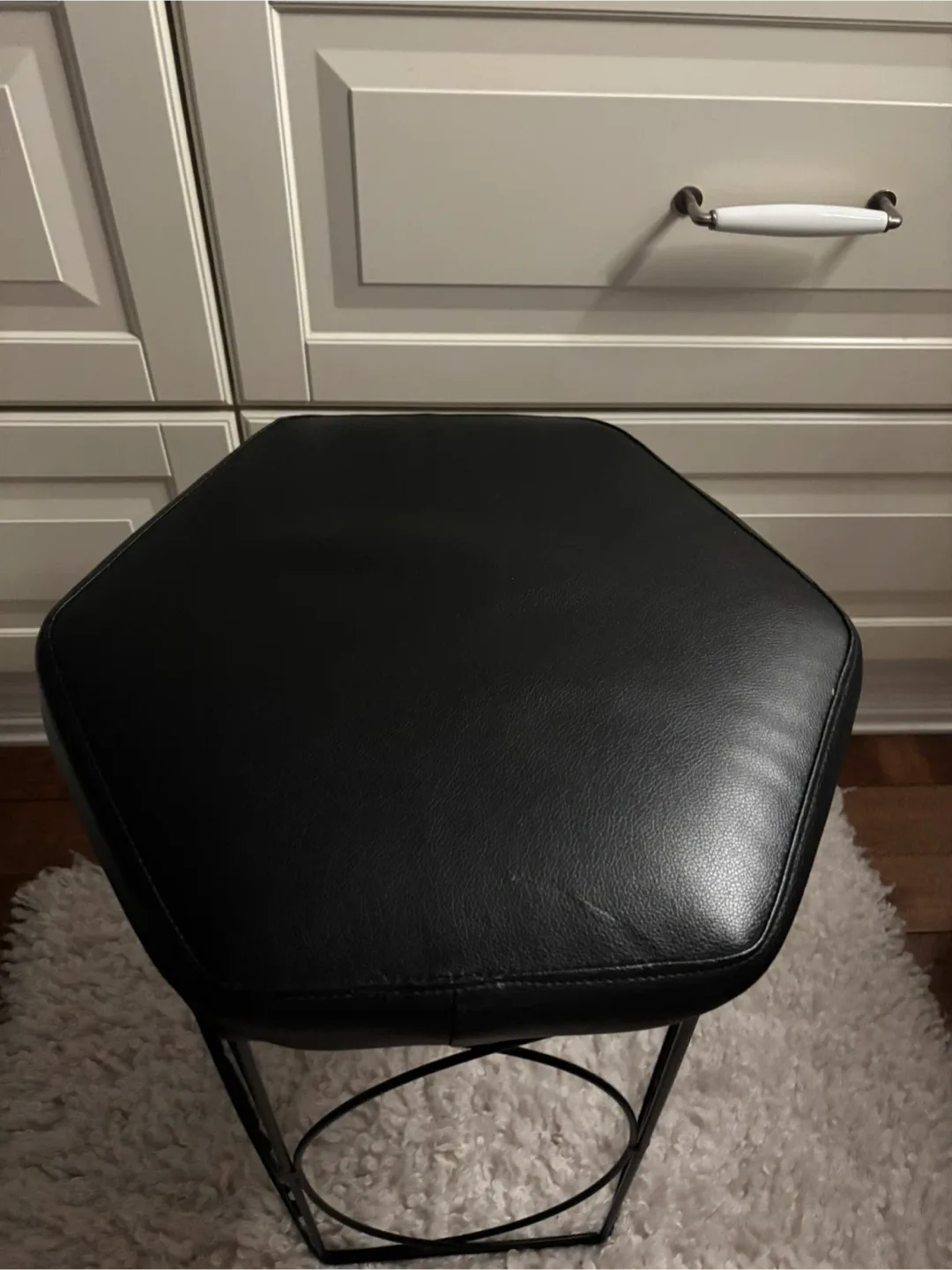 New Robelly vanity Stool image indicator(2)