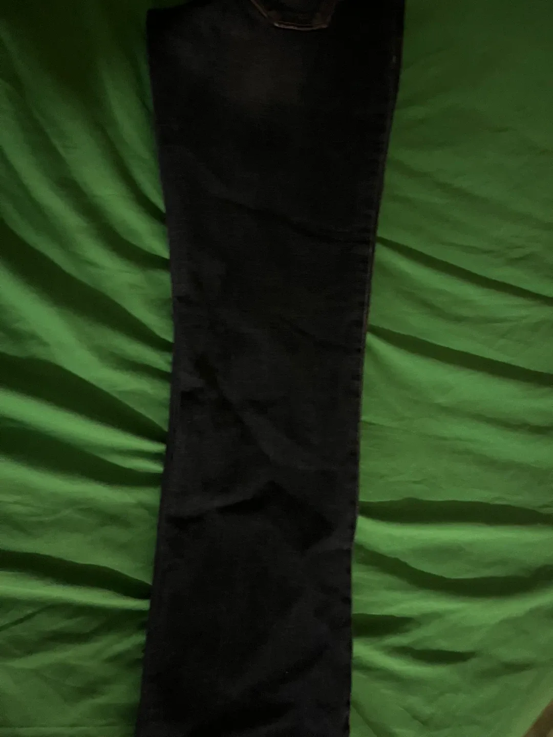 Old Navy Original Mid-Rise Jeans image indicator(4)