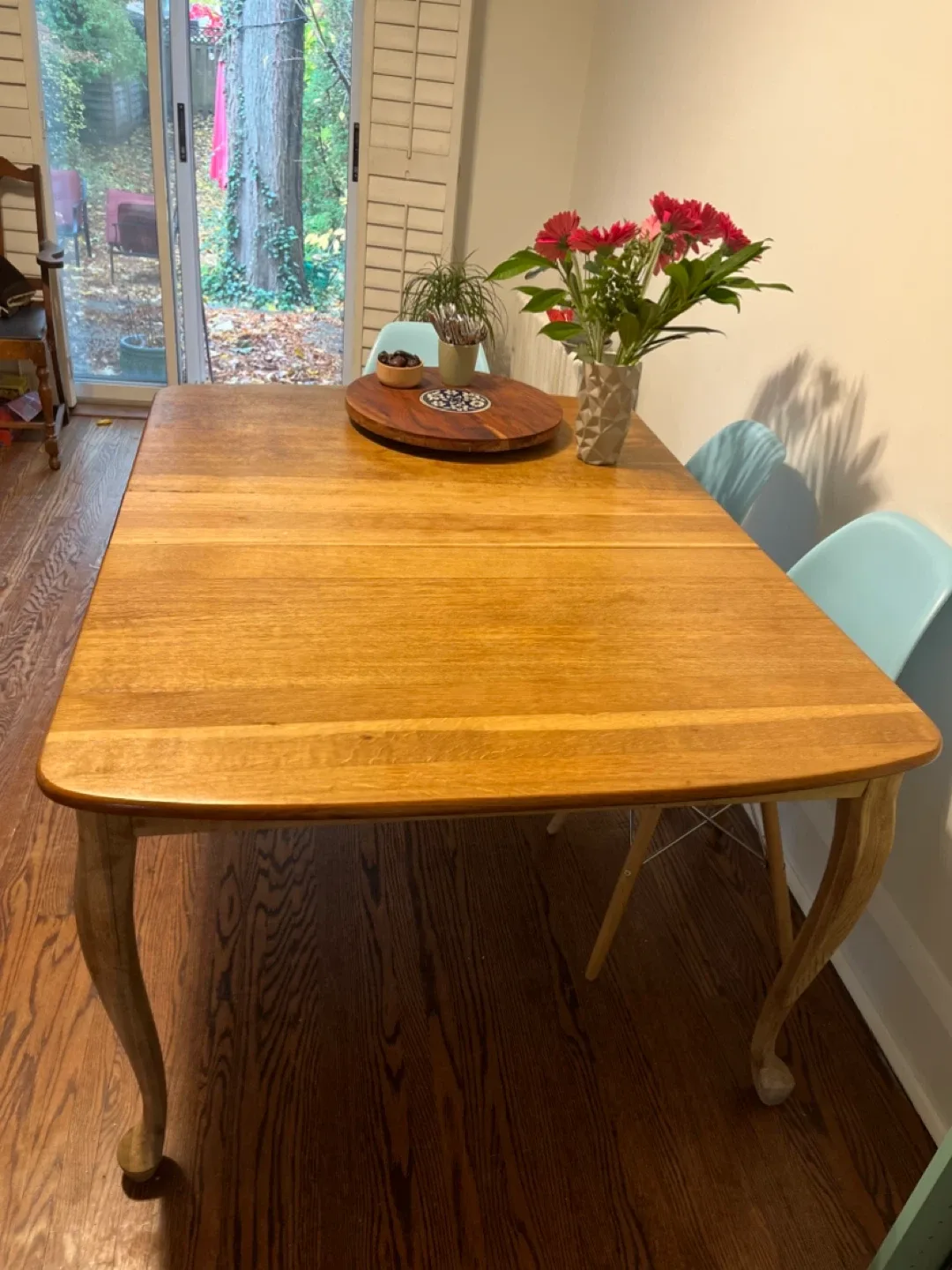 Wooden Dining Table image indicator(2)