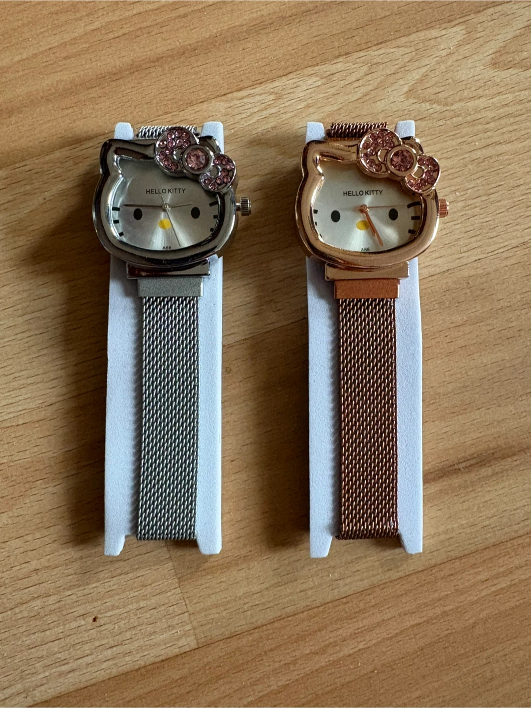 Sanrio Kawaii Hello Kitty Metal Ladies Watch  $20 each firm
