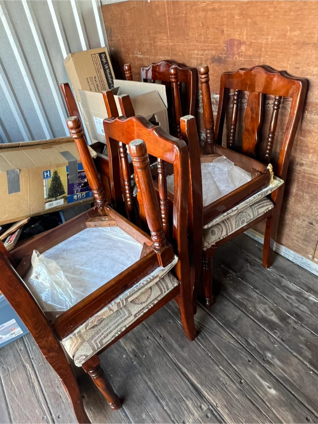 Wooden dining or kitchen table with 6 chairs