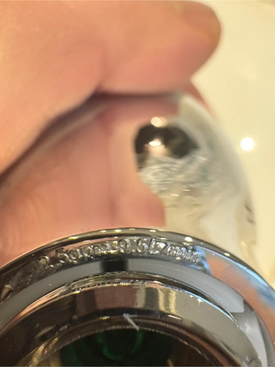 Moen Shower Head - 2.5 gpm image indicator(3)