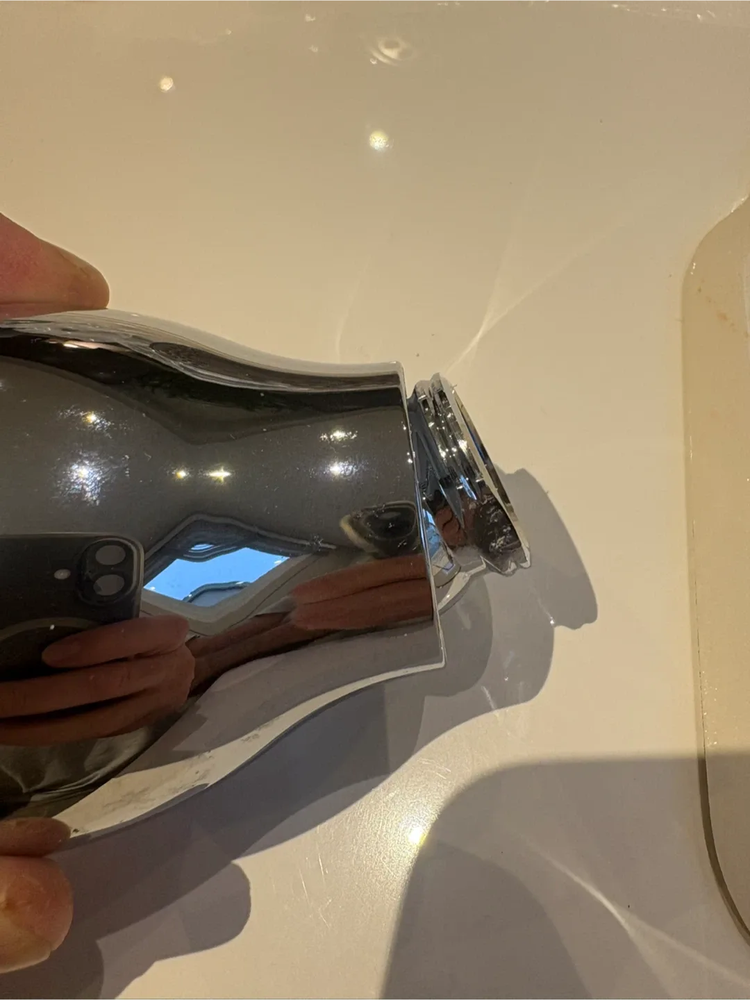 Moen Shower Head - 2.5 gpm image indicator(4)