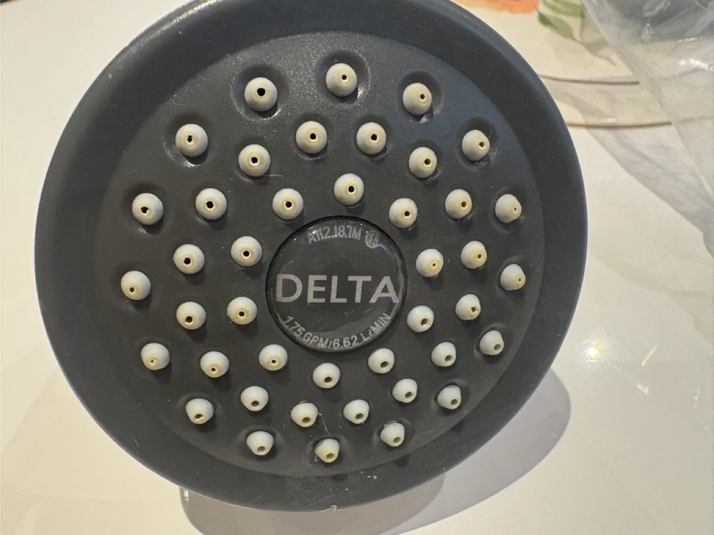 Delta Shower Head - 1.75 GPM image indicator(2)