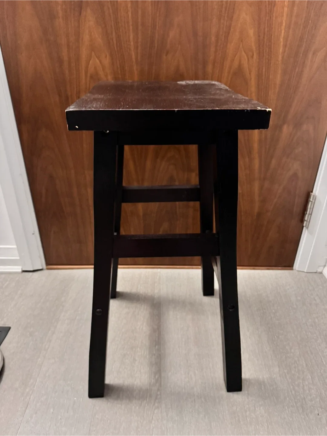 🥕Wooden Bar Stool - Brown image indicator(2)