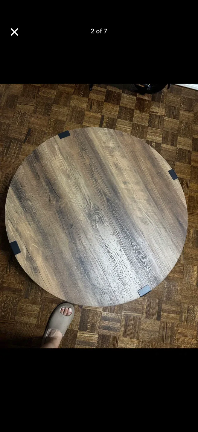 Round Wood Coffee Table image indicator(2)