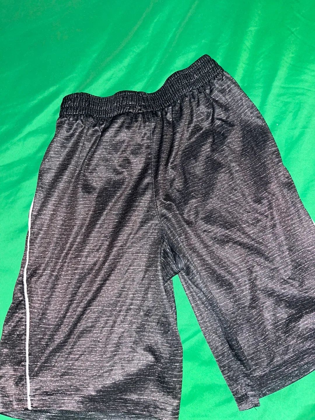 Boys' Nike & Jordan Basketball Shorts - Size Small image indicator(4)