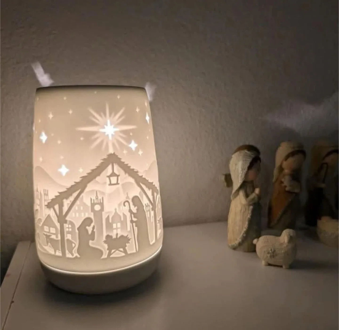 Scentsy Nativity Warmer thumbnail
