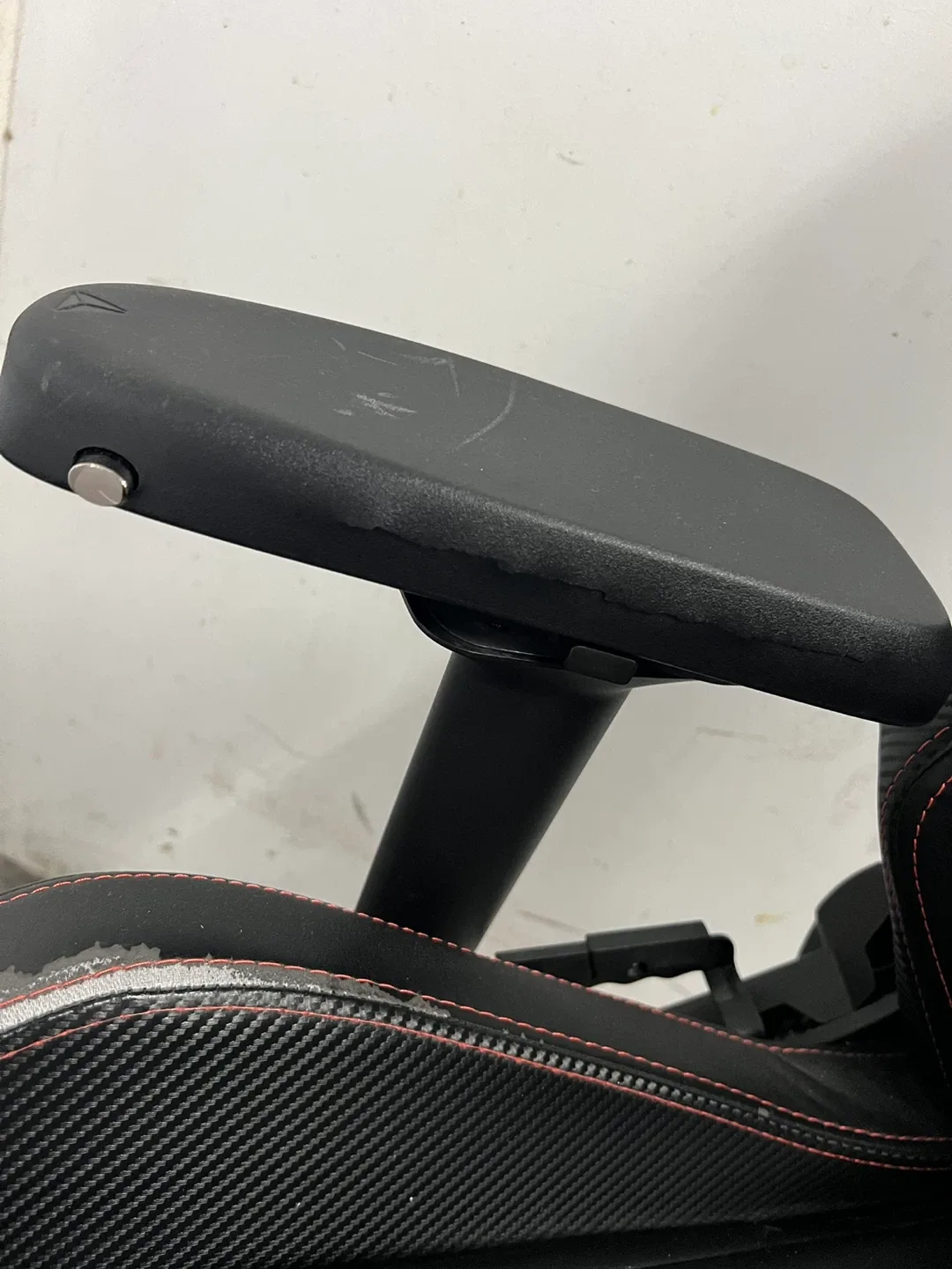 Secretlab Omega Gaming Chair image indicator(6)