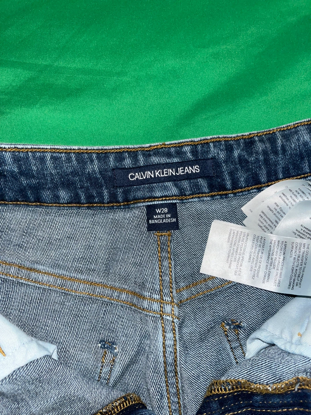 Calvin Klein Jeans Denim Shorts - Size W28 - photo 3