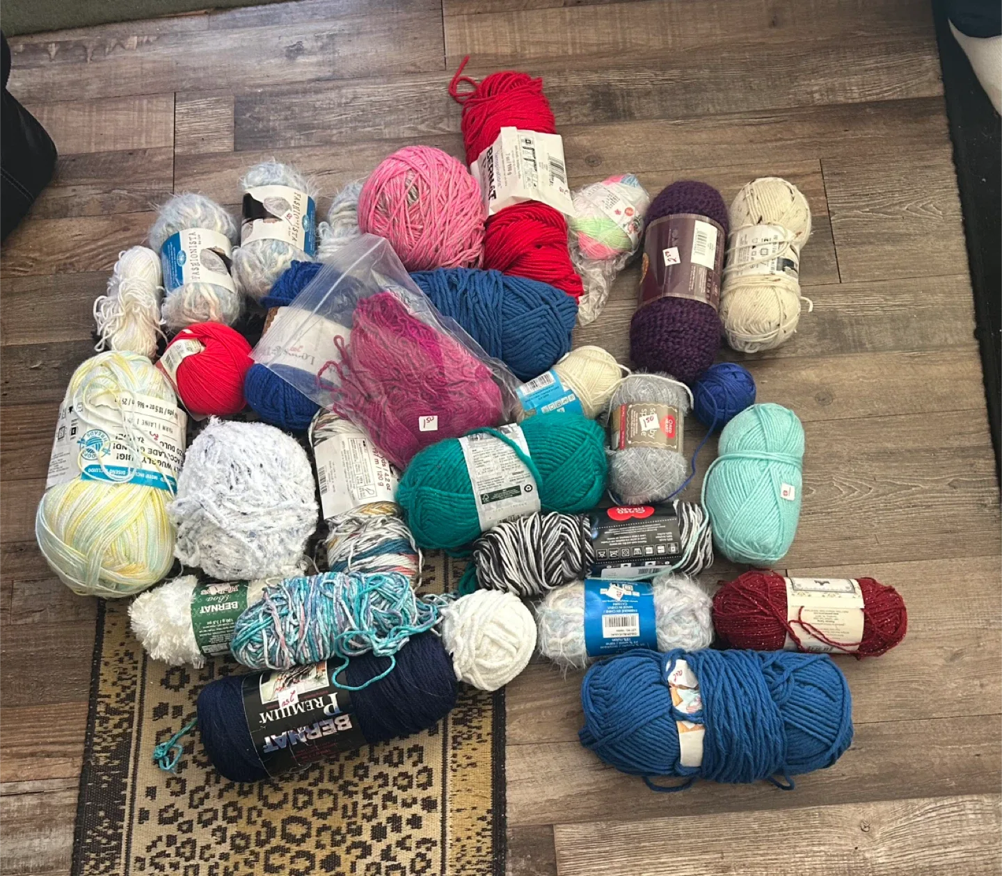 Knitting Looms & Yarn Lot image indicator(3)