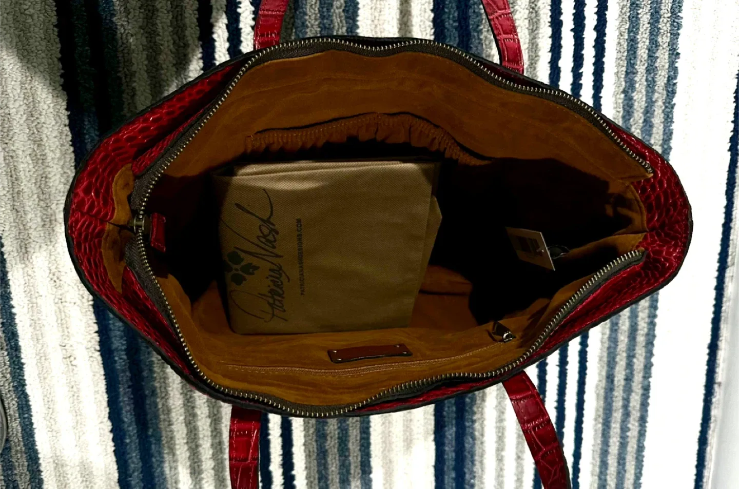 Patricia Nash Red Leather Tote Bag image indicator(3)