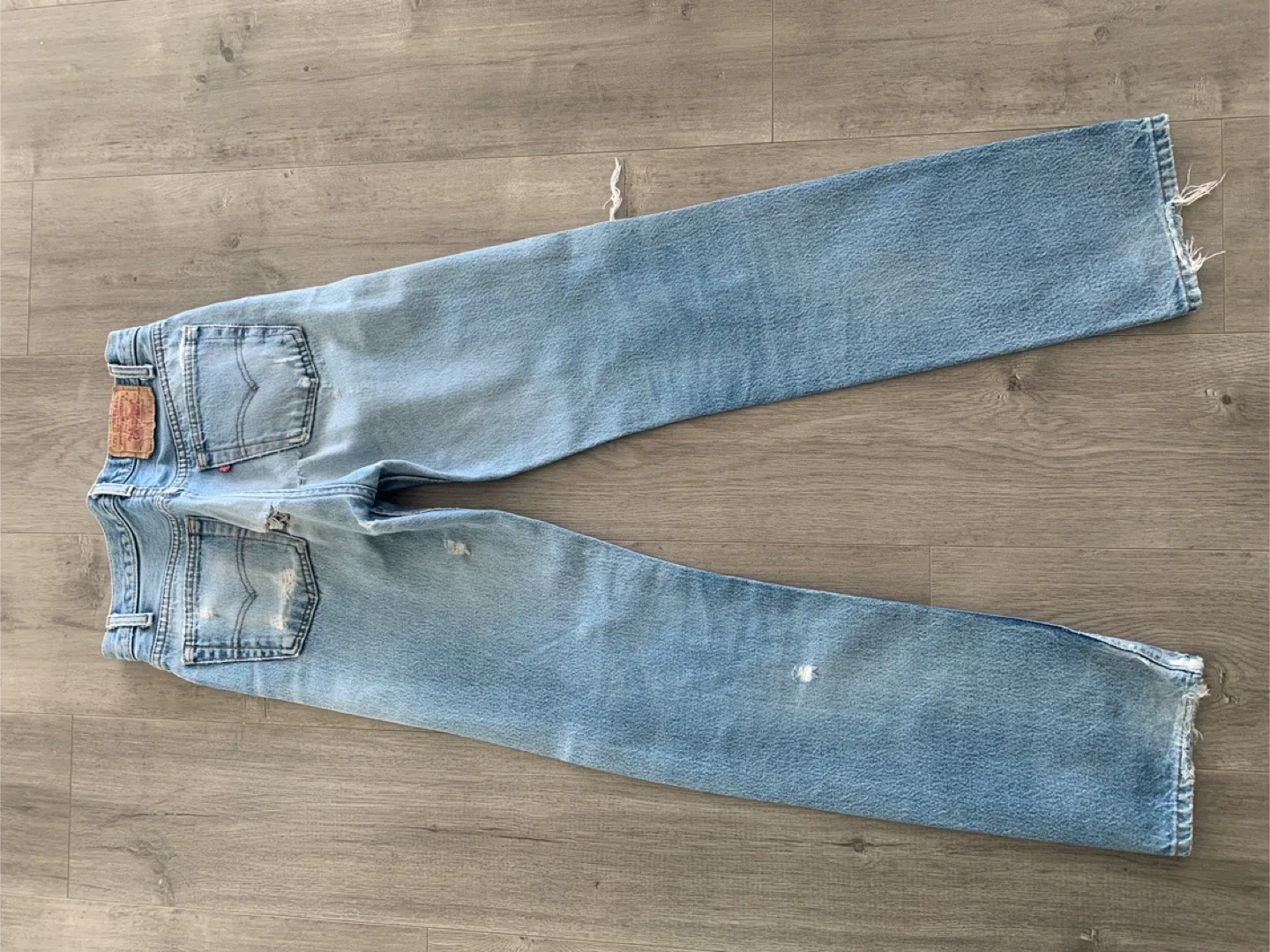 Vintage Levi's Distressed Denim Jeans 28 image indicator(6)
