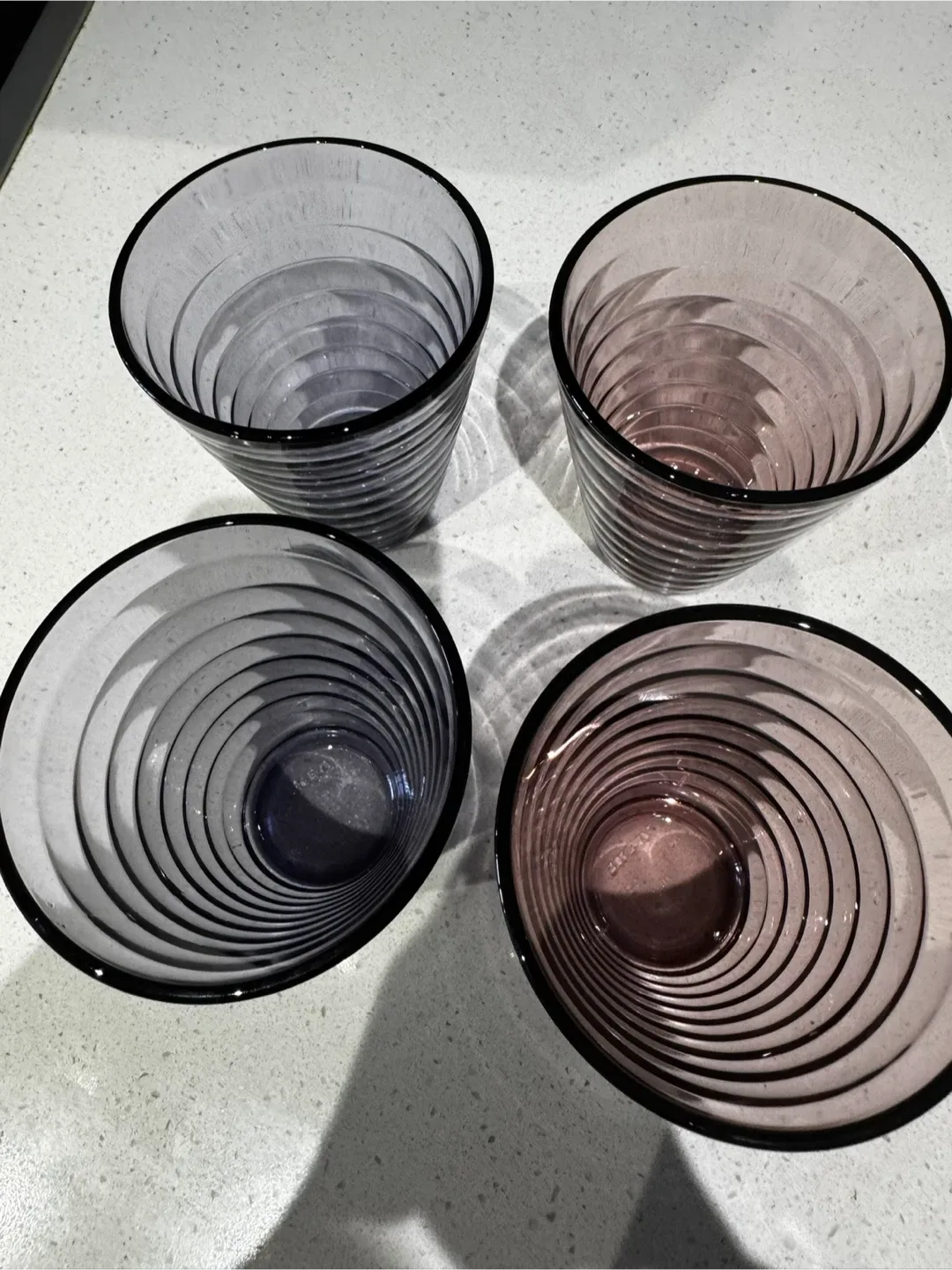 Set of 4 Ribbed Drinking Glasses - Purple & Pink image indicator(3)