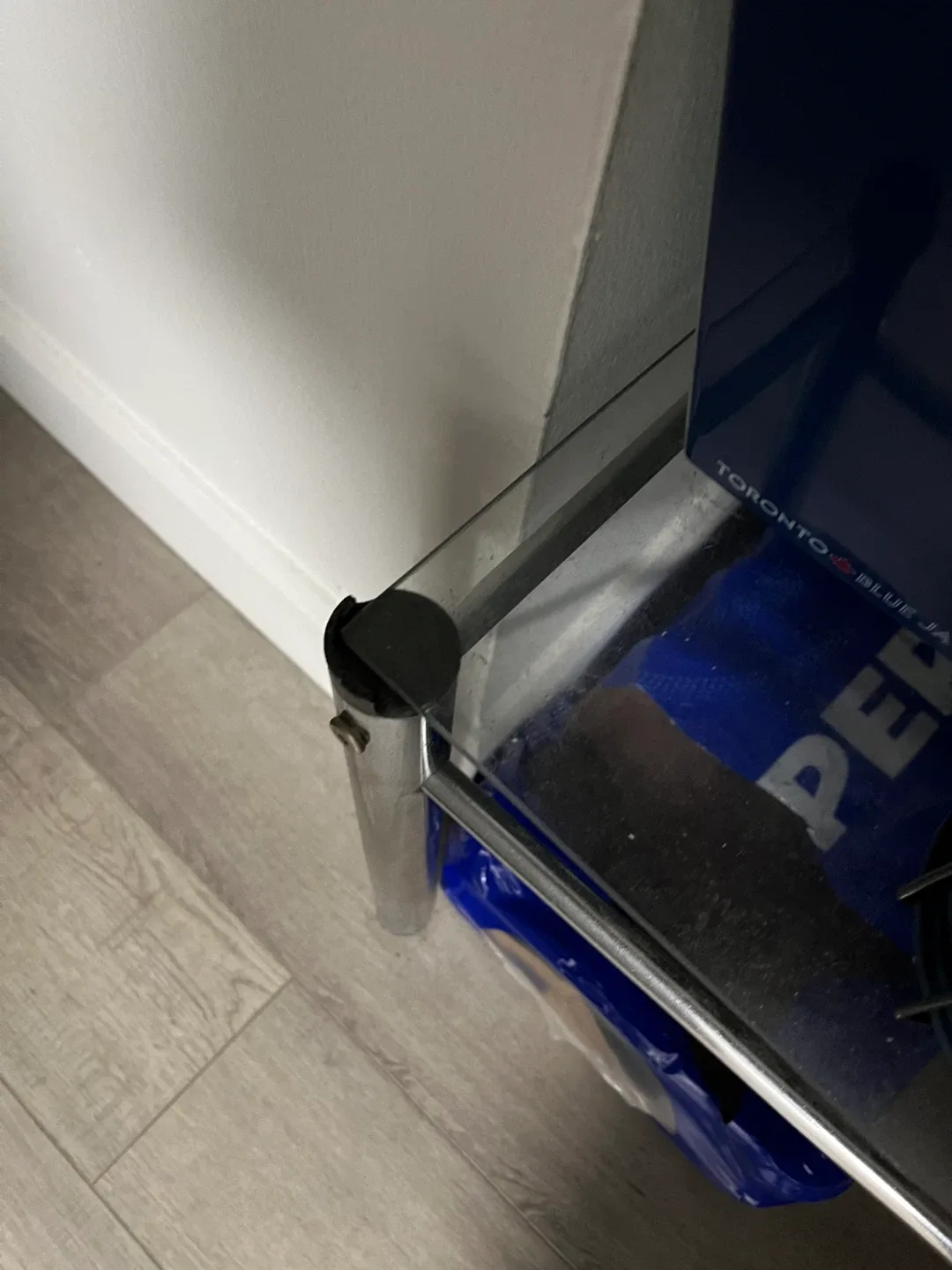 Glass Coffee table image indicator(6)