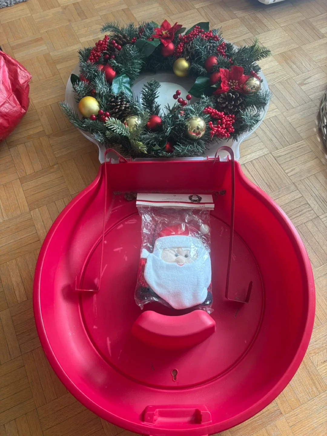 24” (61cm) Christmas wreath image indicator(2)