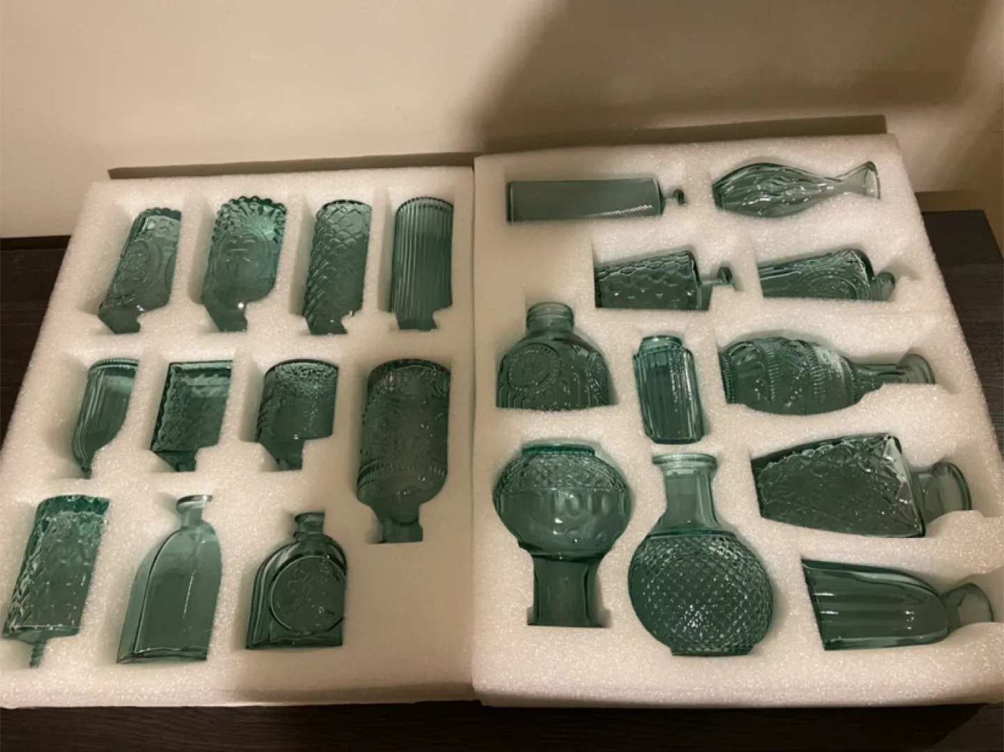 New Green Glass Bud Vase Set of 22 image indicator(5)