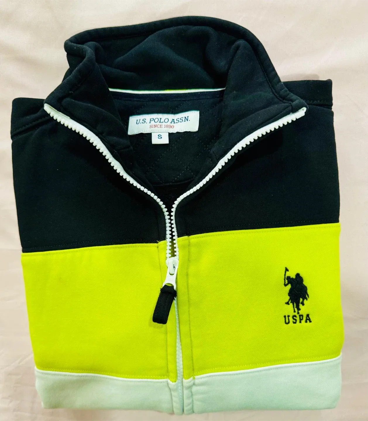 USPA Black, Yellow, White Jacket - Size S image indicator(2)