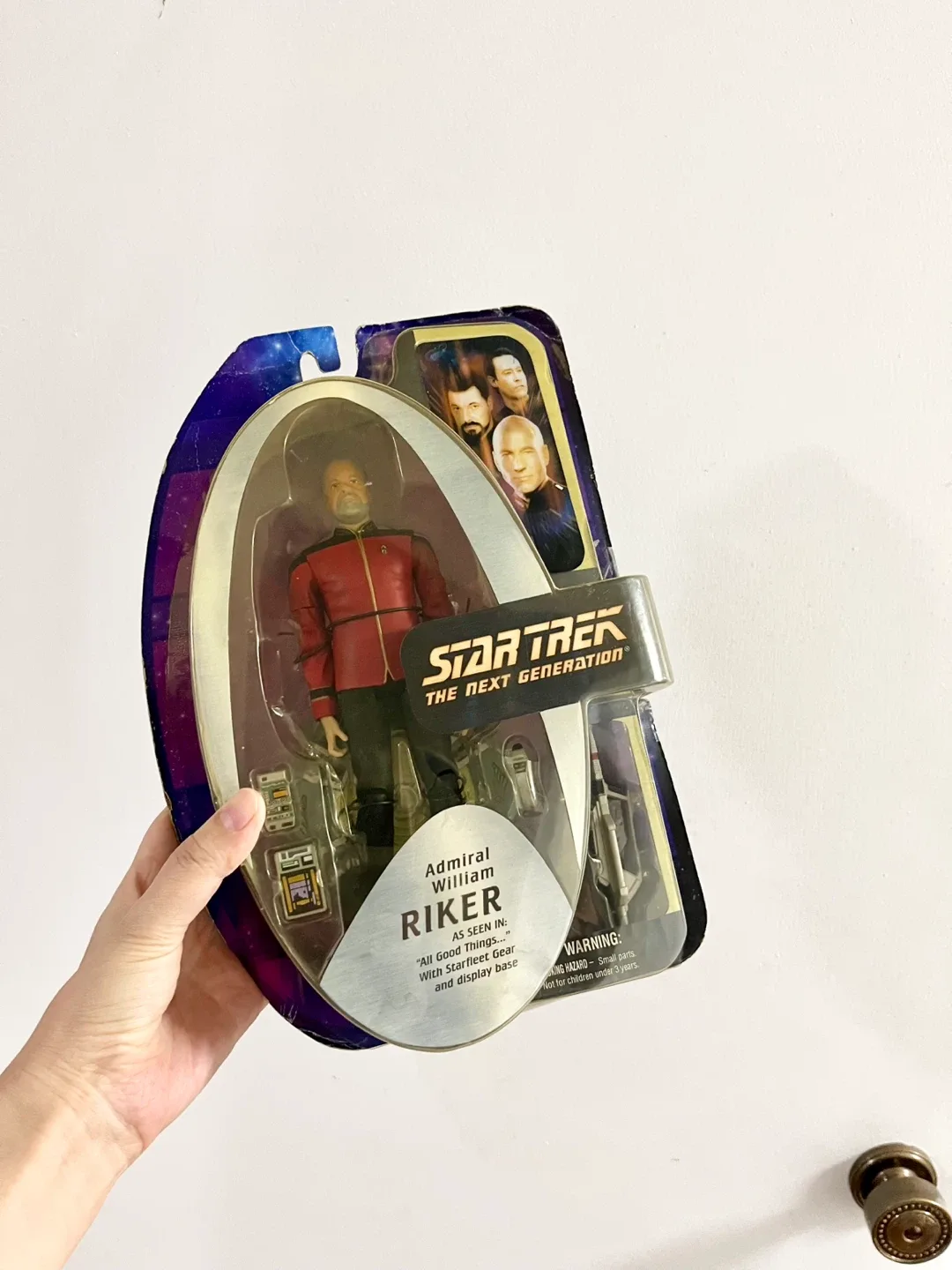 Star Trek: The Next Generation - Admiral William Riker Figure thumbnail