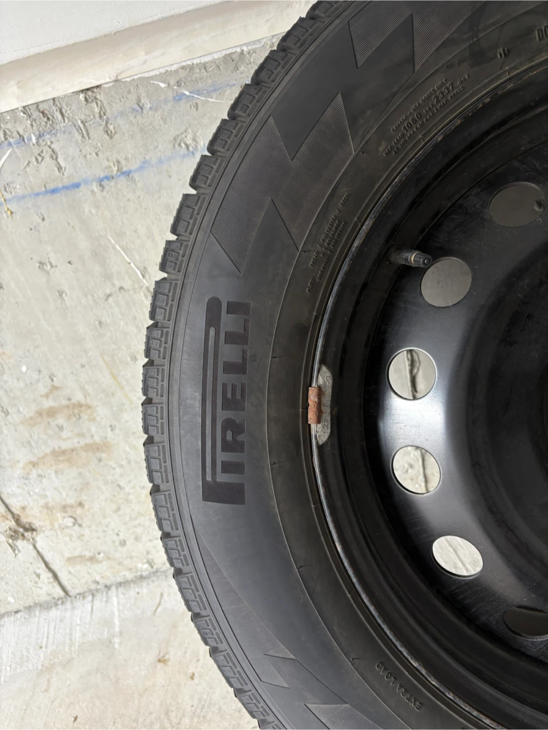 Pirelli Ice Zero FR 235/55R18 Winter Tires on Rims - photo 3