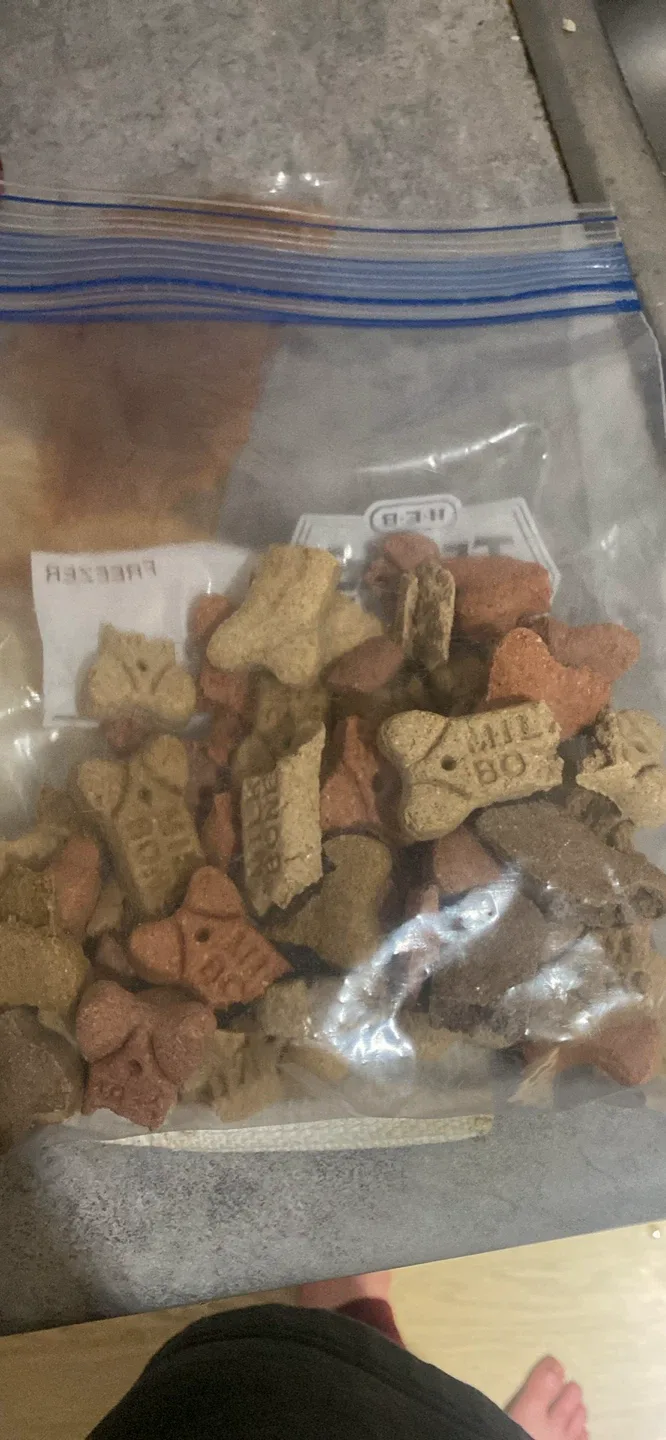 Purina Beggin' with Bacon Dog Snack image indicator(3)