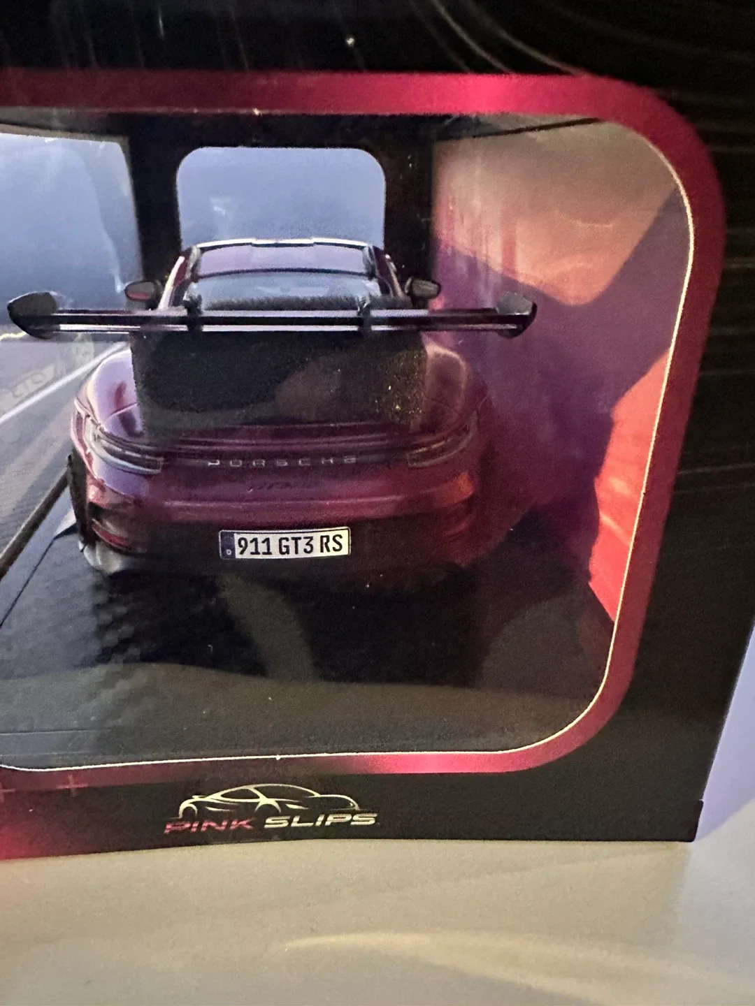Jada Toys Pink Slips Porsche 911 GT3 RS image indicator(3)