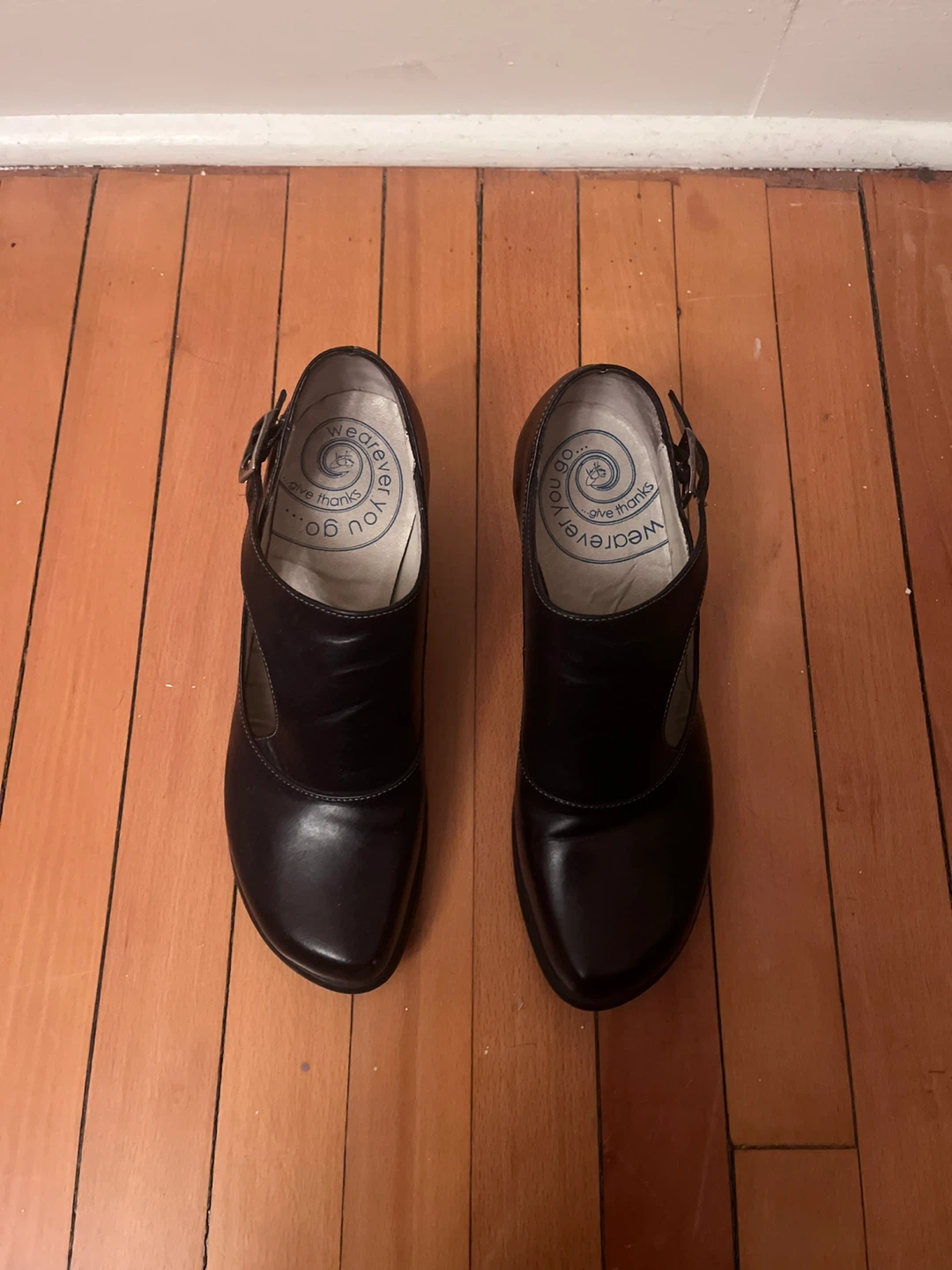 John Fluevog Black Leather Heels – Size 6.5 - photo 2