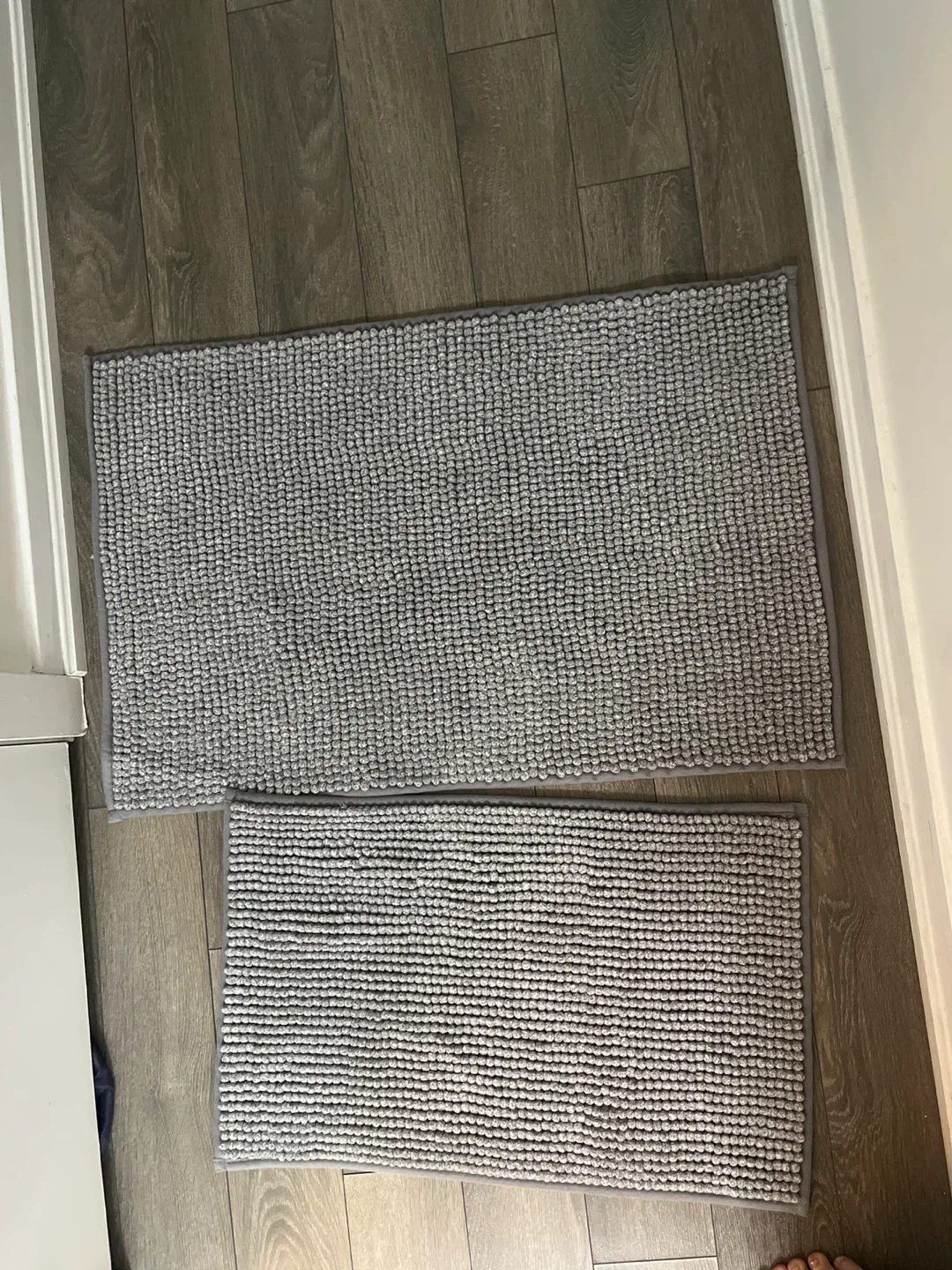 Grey Microfiber Bath Mat Set thumbnail