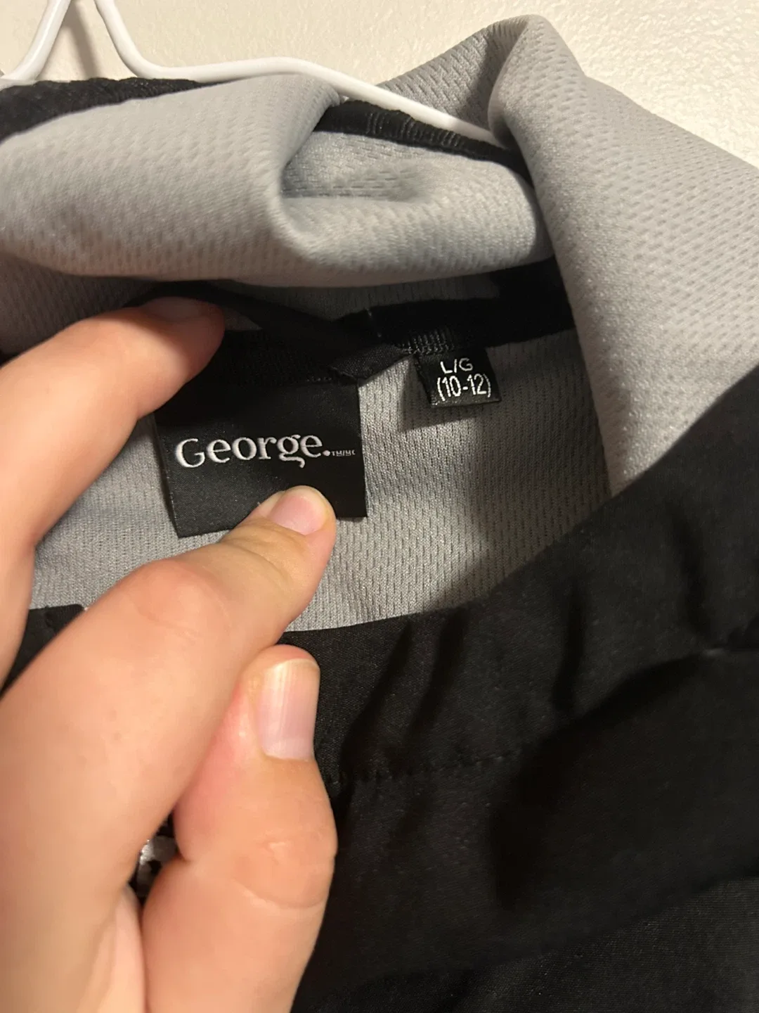 George Black Hooded Jacket - Size L (10-12) image indicator(3)