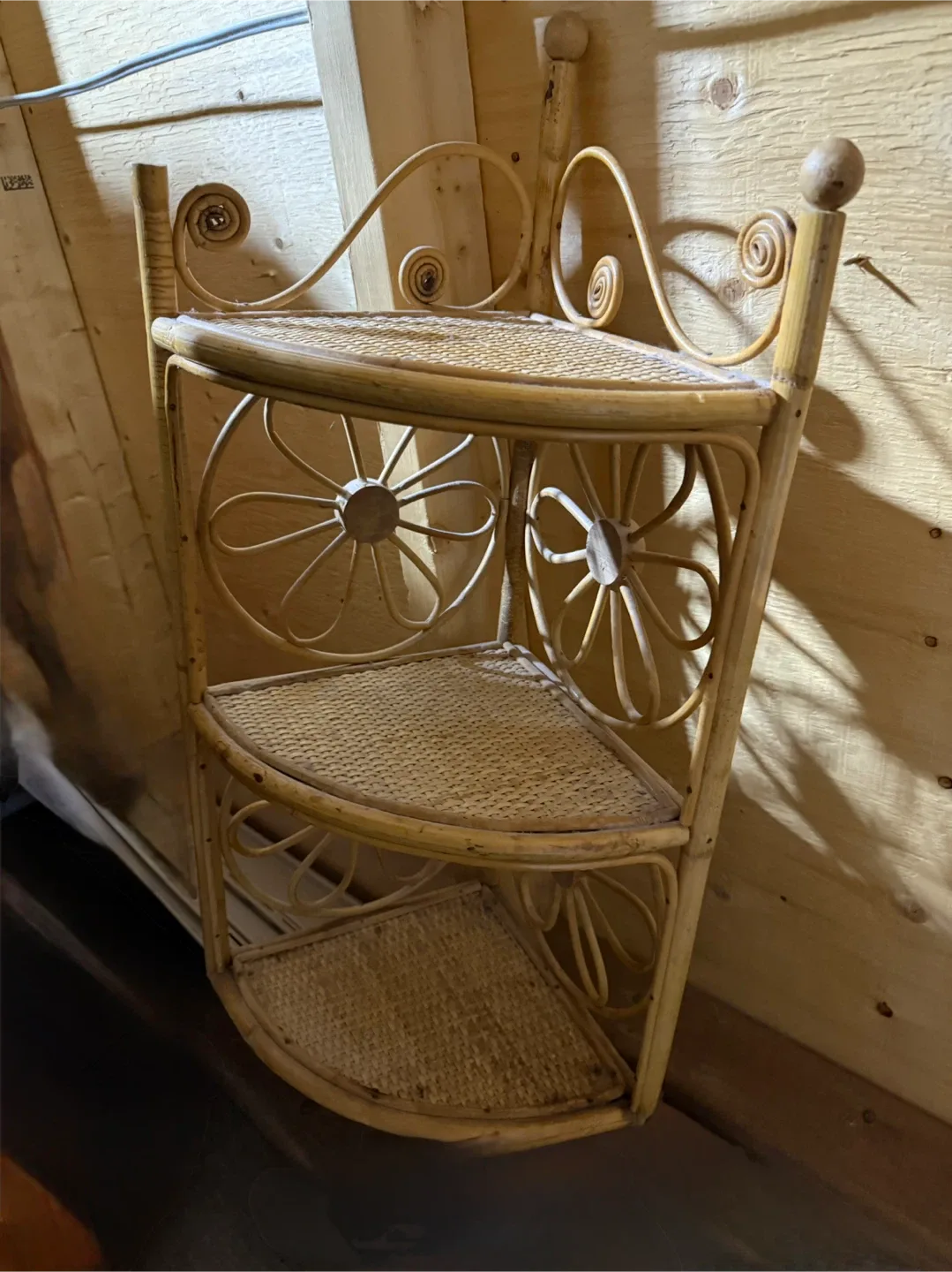 🥕70’s Vintage Bamboo Wicker Corner Shelving Unit