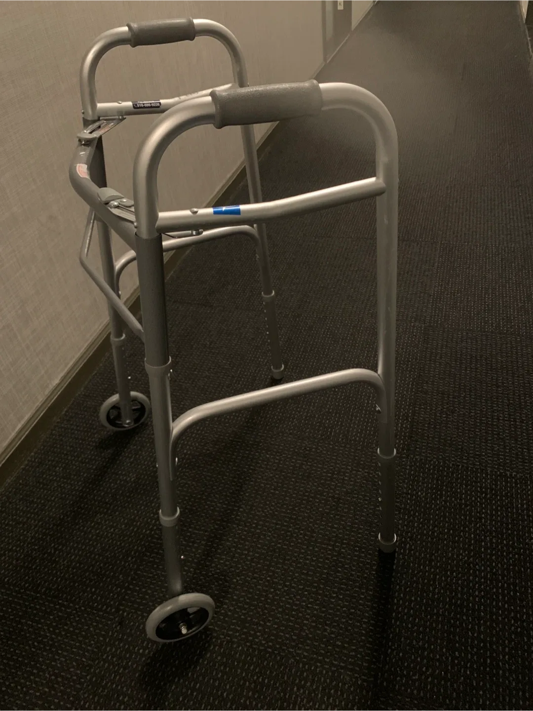 Silver Folding Walker with Wheels image indicator(2)