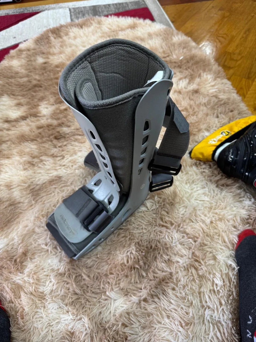 DJO LLC Aircast Walker Boot - Small image indicator(2)