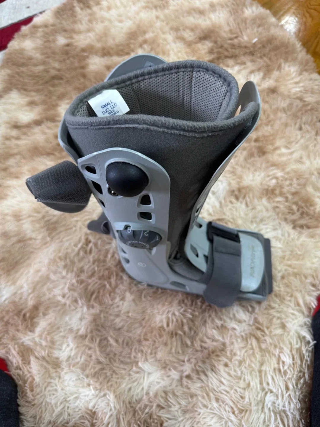 DJO LLC Aircast Walker Boot - Small