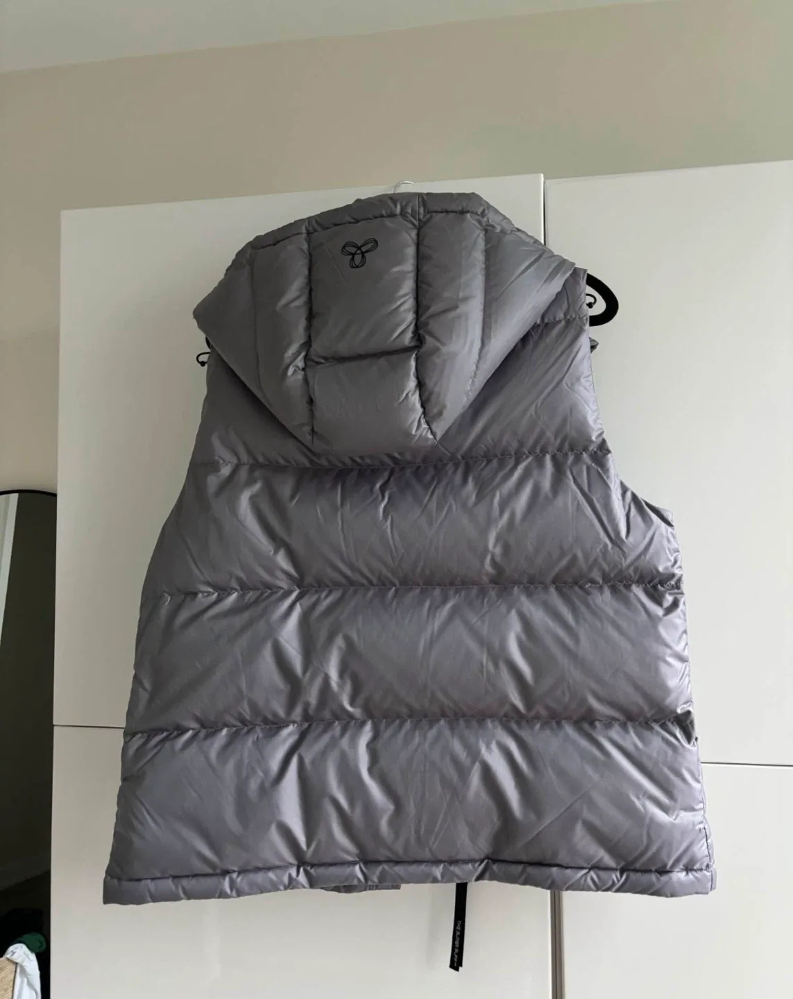 Tna The Super Puff Vest - Size L image indicator(6)