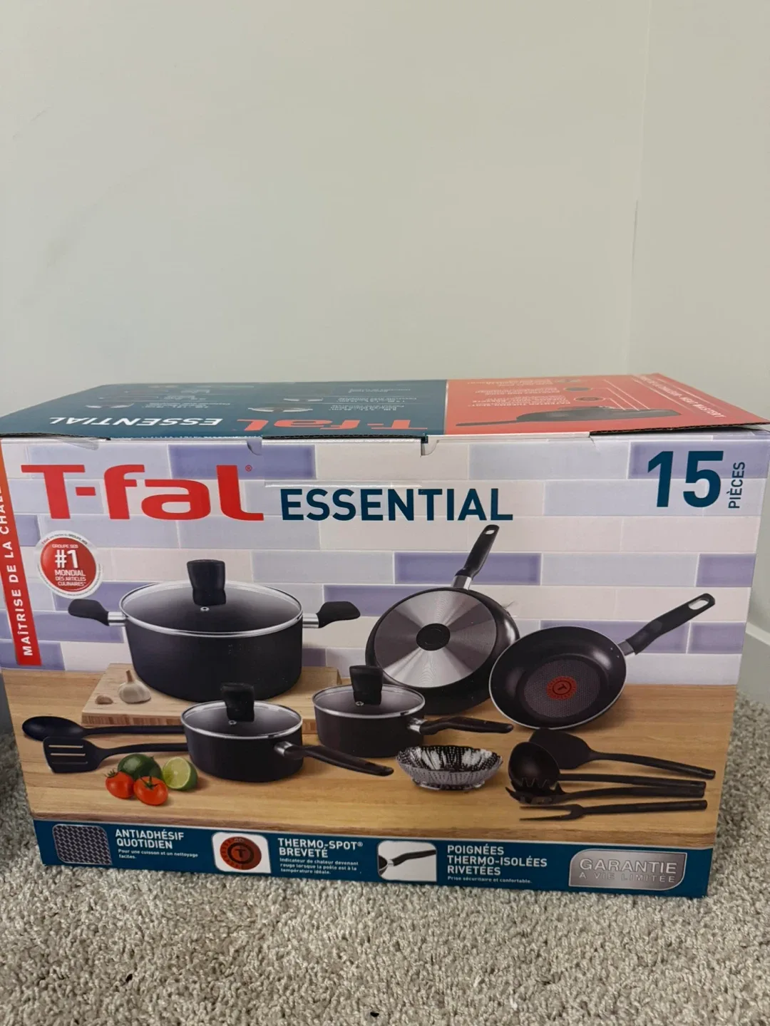 NEW T-fal Essential 15-Piece Cookware Set - New