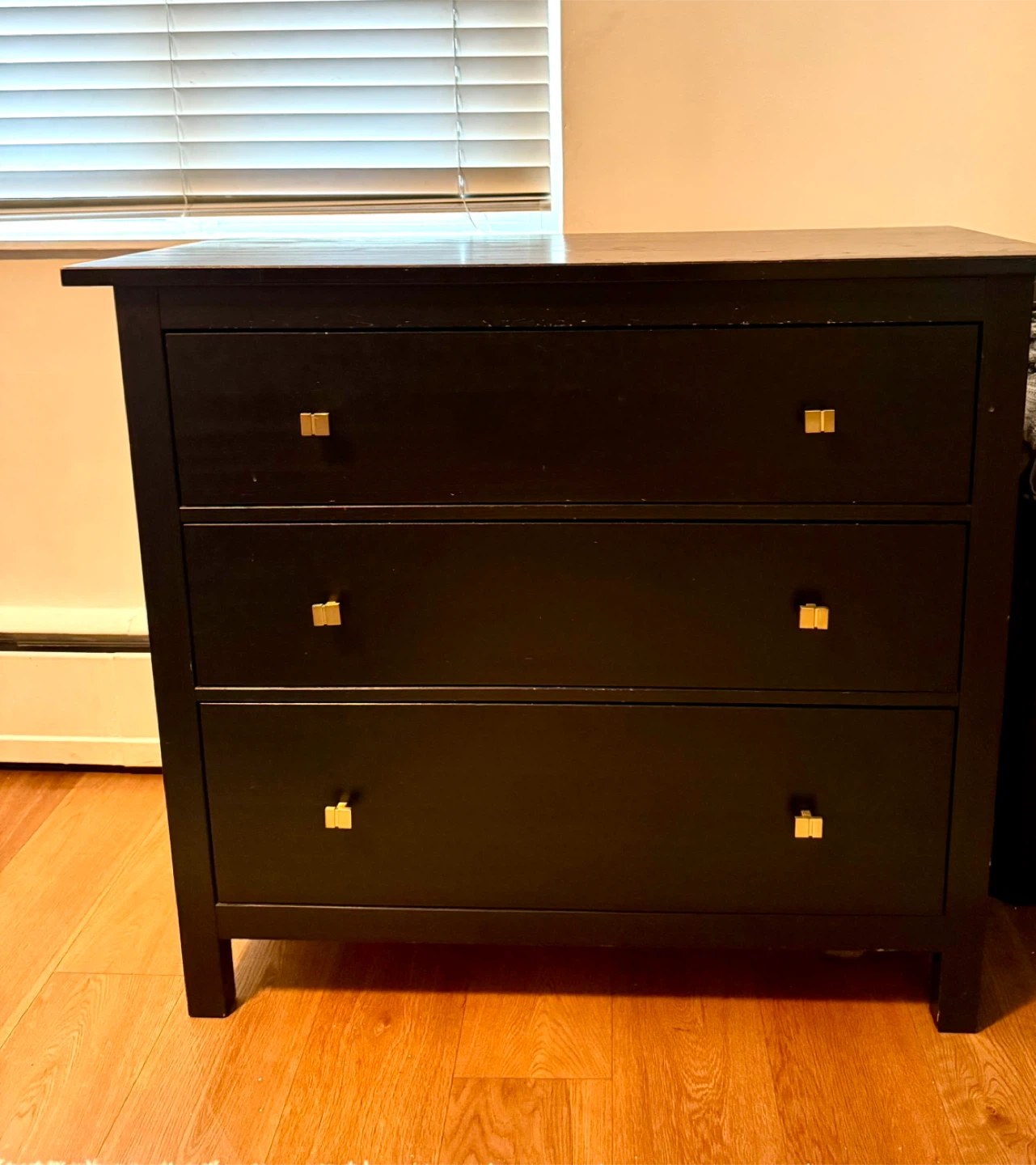 Black 3-Drawer Dresser