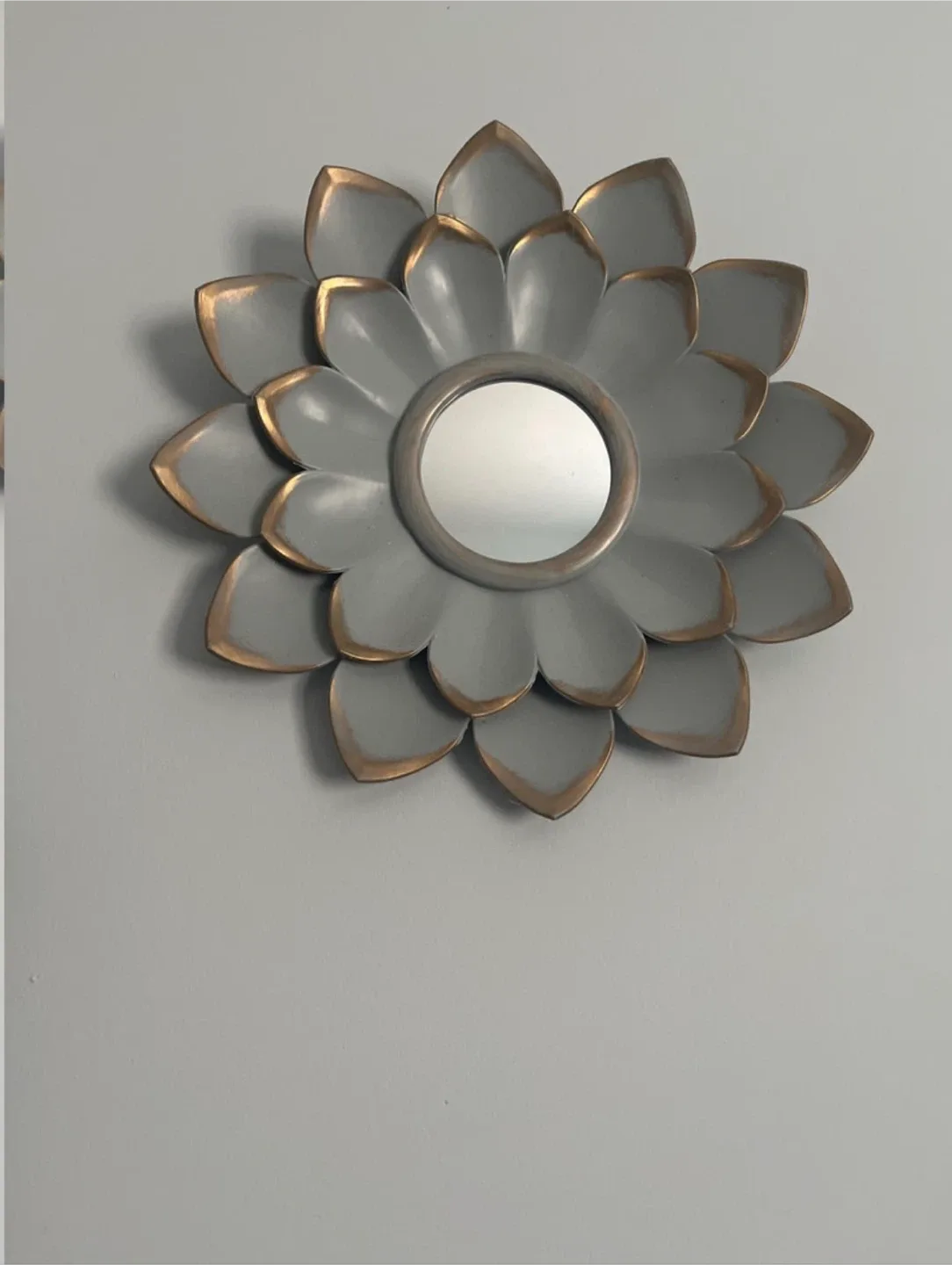 Flower Wall Mirror - Grey & Gold Accent image indicator(3)