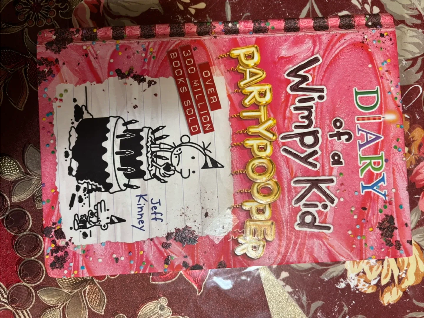 Brand new :Diary of a Wimpy Kid: Party Pooper Book