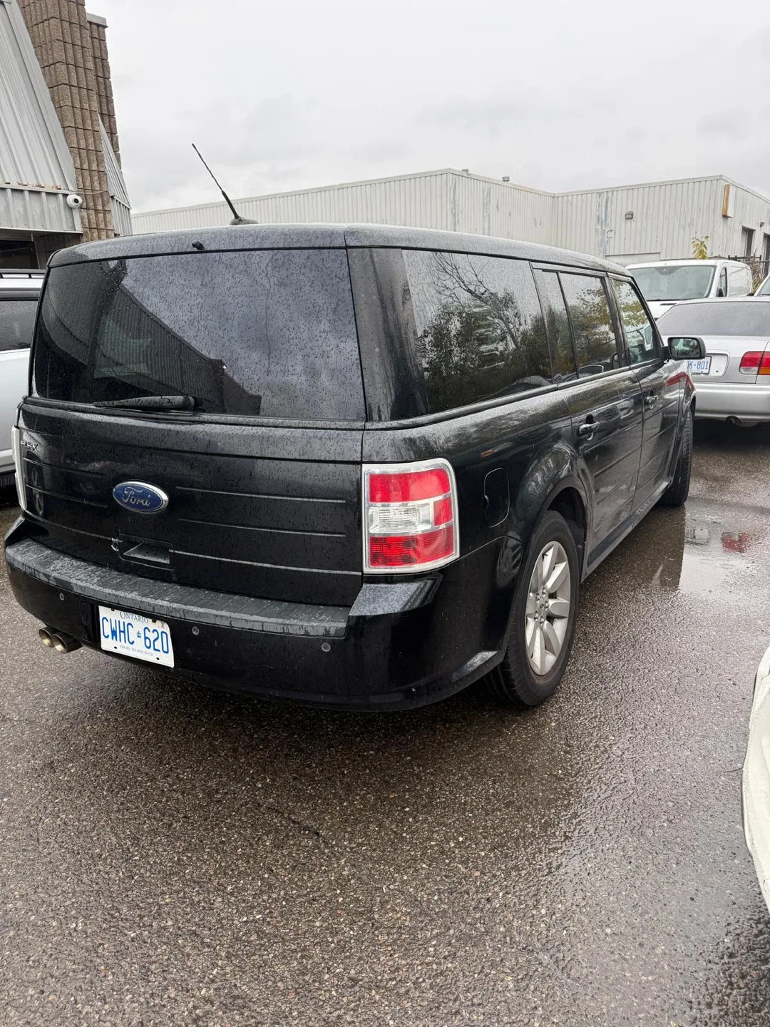 Ford Flex Black SUV image indicator(3)