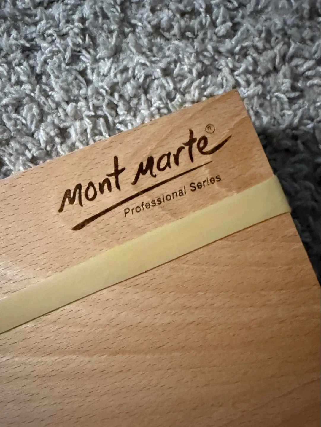 Mont Marte Professional Series Wooden Sketch Board image indicator(3)