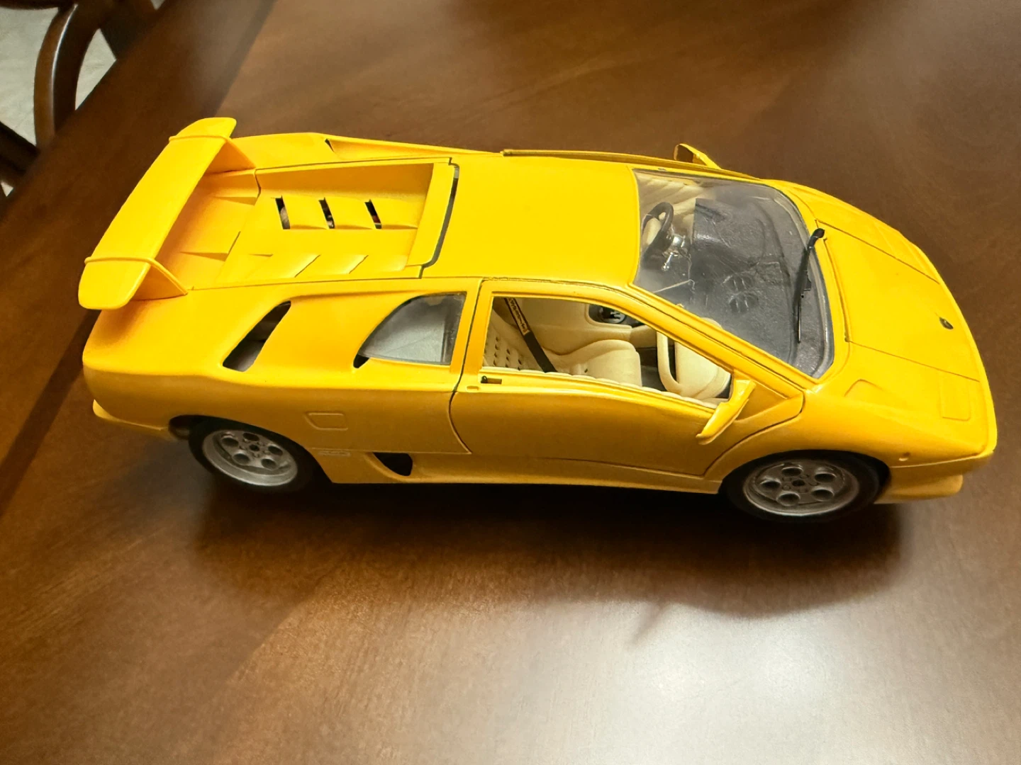 Burago Lamborghini Diablo 1/18 Scale - photo 4