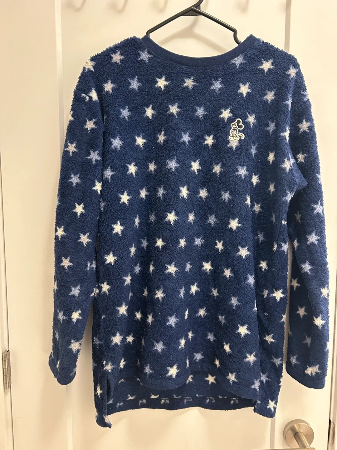 🧡Cozy Disney x Uniqlo Fleece Set - Size M image indicator(2)