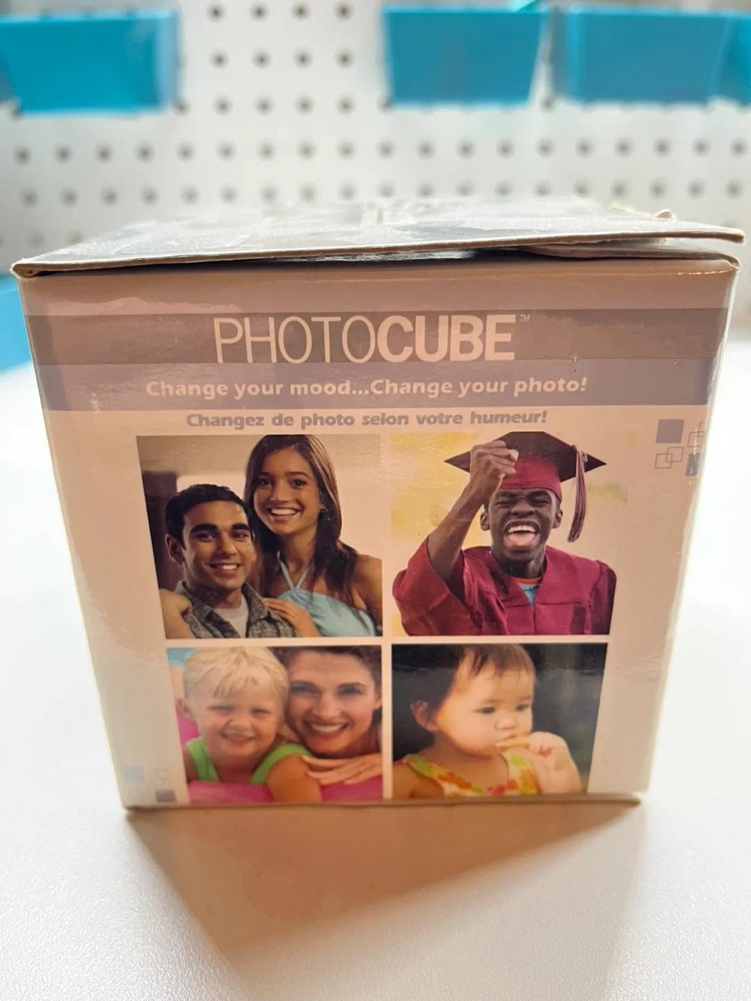 PhotoCube Digital Photo Frame - Black image indicator(3)